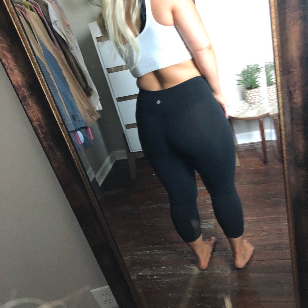 ✨Lululemon Leggings 4✨ - Picture 7 of 10
